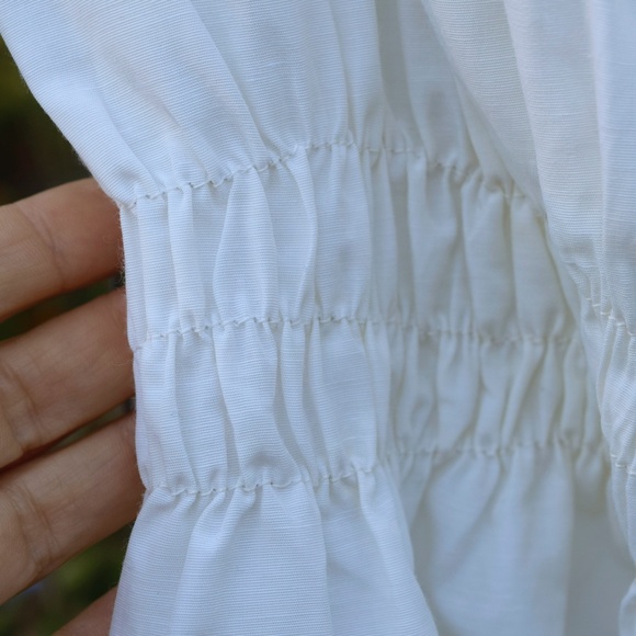 1950s XS Folk Peasant Blouse Crochet Floral Collar White Puff Sleeve Smocked - Picture 3 of 7